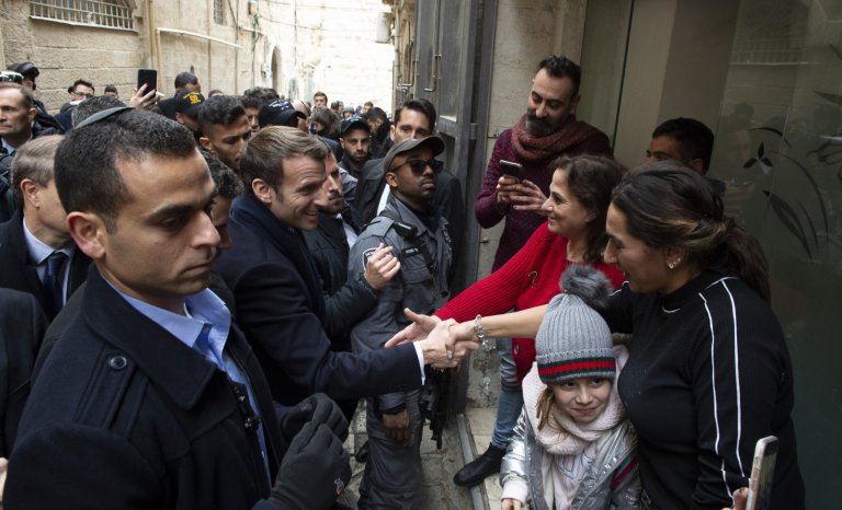 Le Chirac Tour continue!