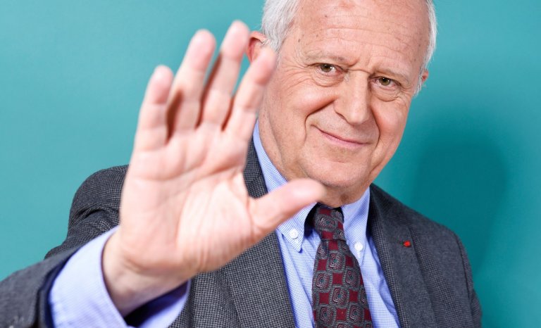 Frédéric Vitoux remonte le temps