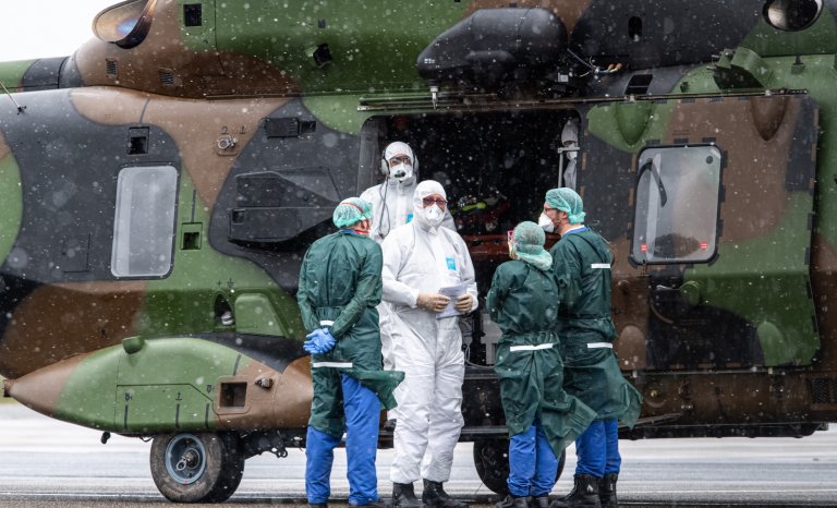 Le putsch des blouses blanches