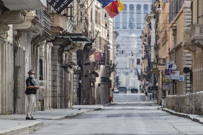 rome italie covid confinement