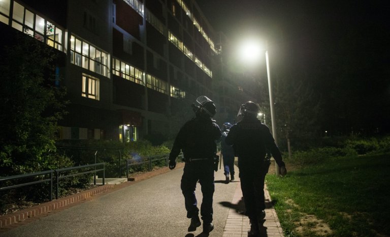 Les cités craquent: la faute à quoi?