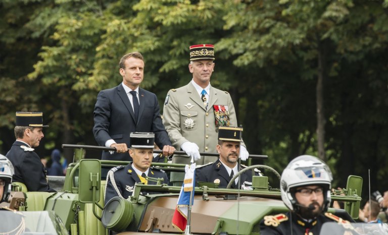 Les soignants sur les Champs-Élysées le 14 juillet? Drôle d’idée!