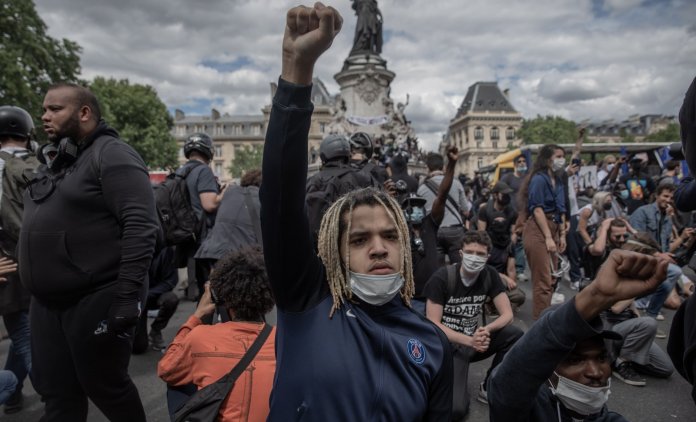 antiracisme police universite traore