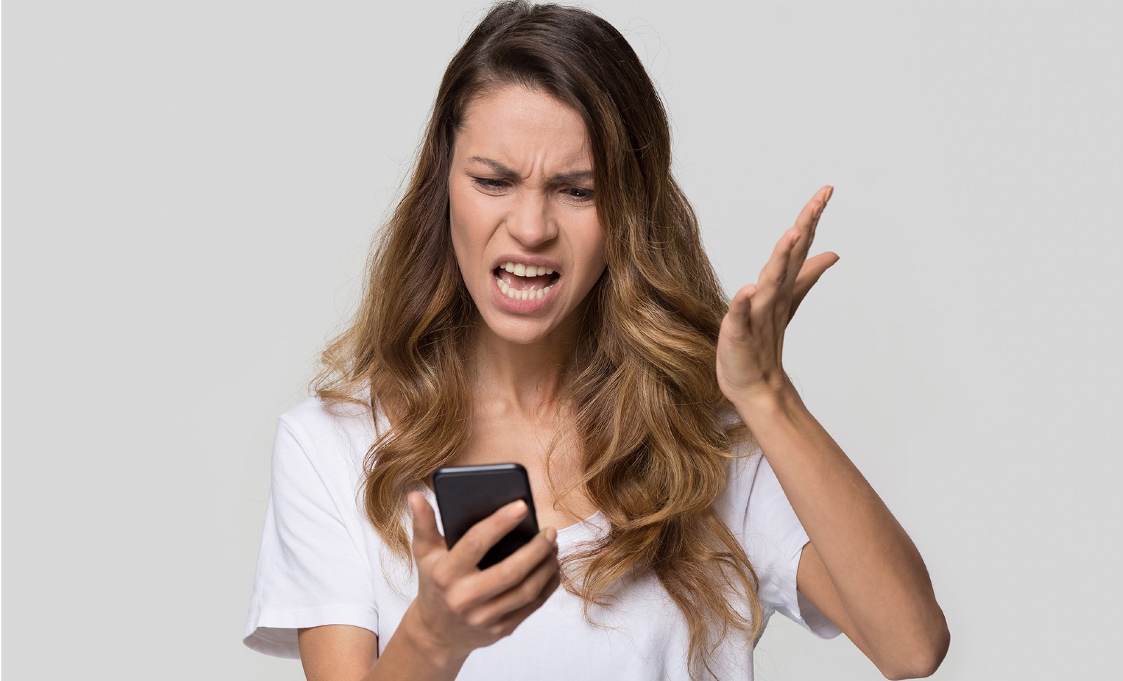 Au cœur de l&rsquo;hypocrisie féministe, la codification des témoignages victimaires