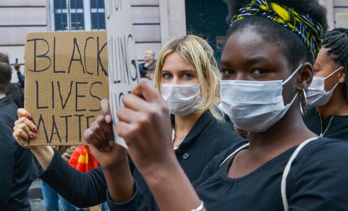 france-antiracisme-adama-traore-floyd police antiracisme adama traore