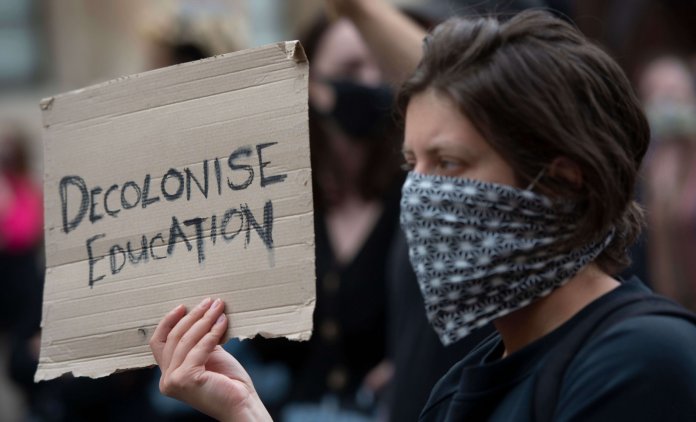 decolonise-education