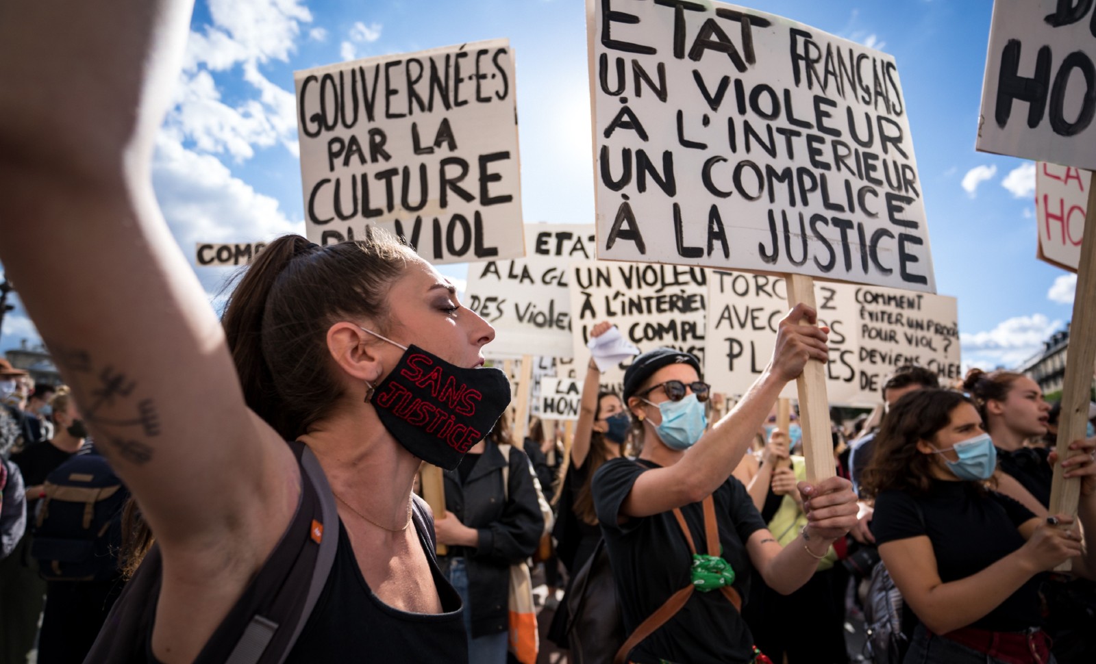 Militants féministes radicaux, le 10 juillet 2020 à Paris © Gabrielle CEZARD / BRST / SIPA Numéro de reportage: 00972106_000003