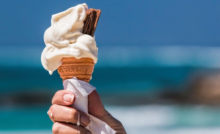 Les « décoloniaux » sonnent le gla-gla de deux parfums de glace