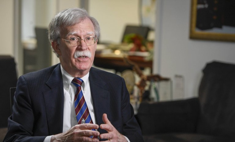 John Bolton persiste et signe (2/5)