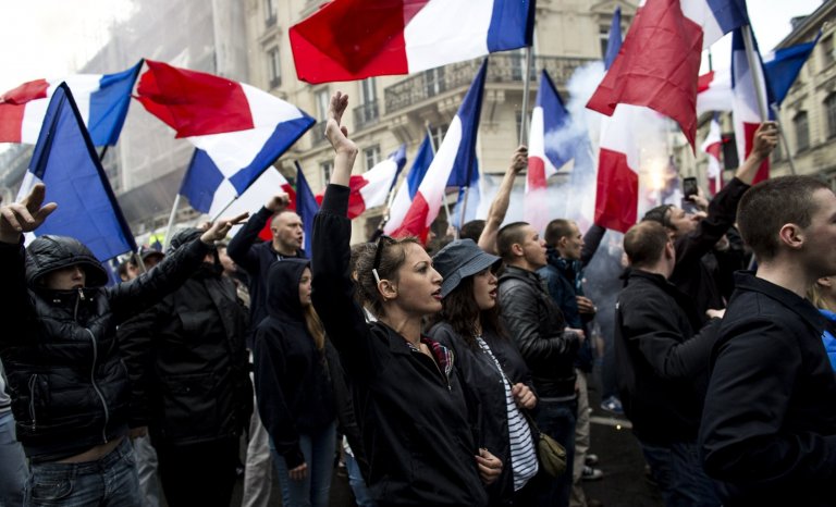 Non, identitaires et indigéno-islamistes ne se valent pas