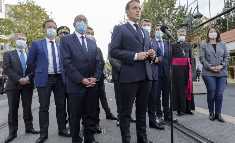 Faire face à une radicale hostilité