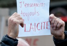 «La laïcité est donc la religion de la France ?»