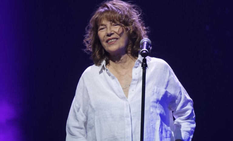 Jane Birkin bouleversante dans son dernier album « Oh pardon tu dormais »
