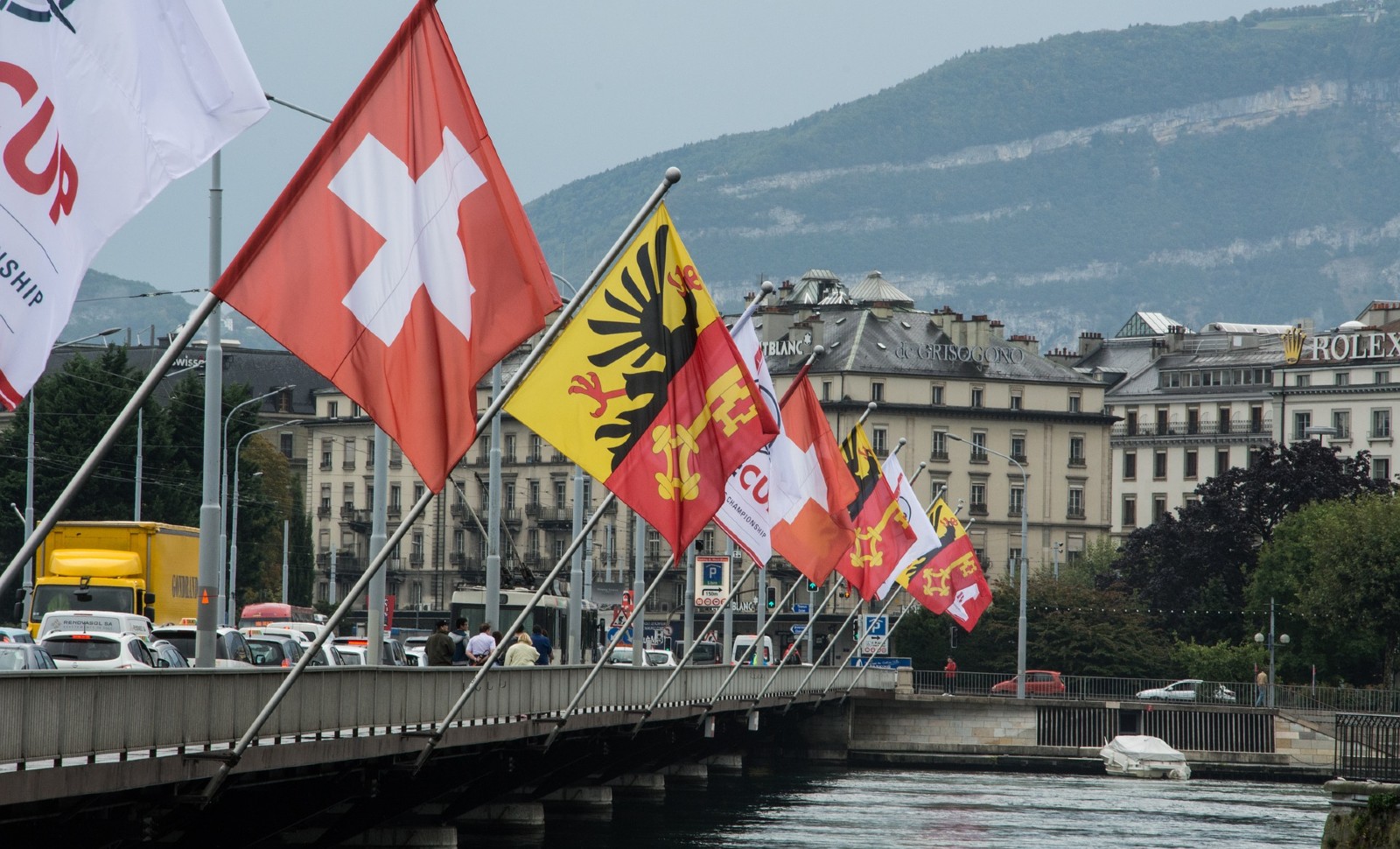 Suisse: les socialistes veulent imposer le droit de vote des étrangers