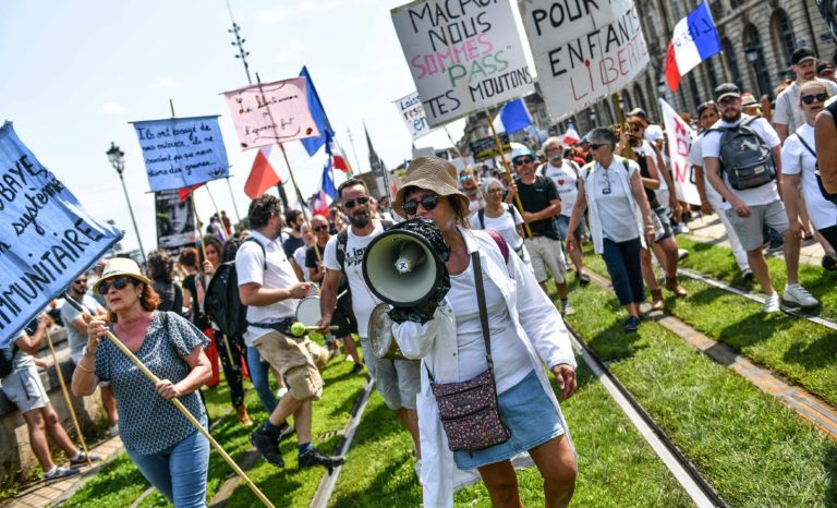 Des antivax? Non, des citoyens inquiets