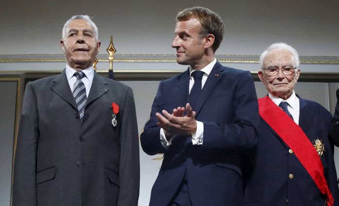 emmanuel-macron-harkis