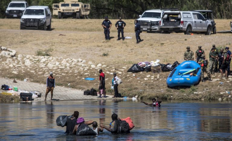 Migrants fouettés aux États-Unis: c’était une “fake news”!