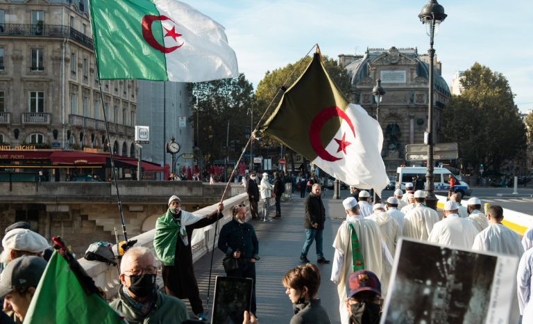 «Rente mémorielle» de l’Algérie: Macron a raison