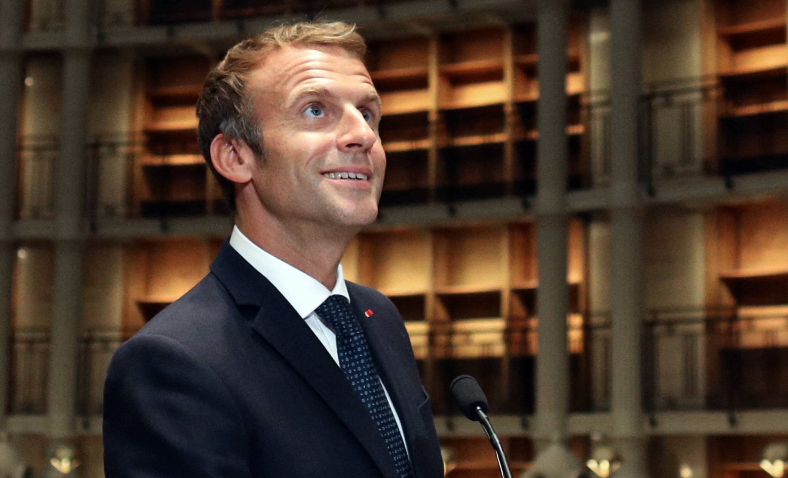 Le président Macron aimerait-il insulter les Français?