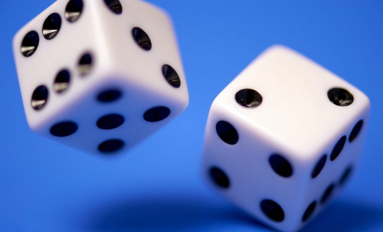 Peut-on jouer sa vie aux dés?