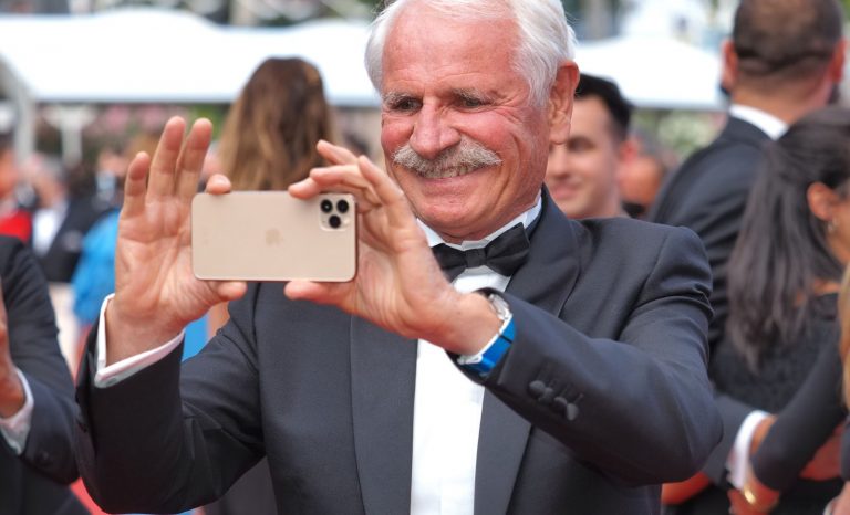 Yann Arthus-Bertrand a soutenu le Qatar pour l’attribution de la coupe du Monde 2022: il avait été payé auparavant…