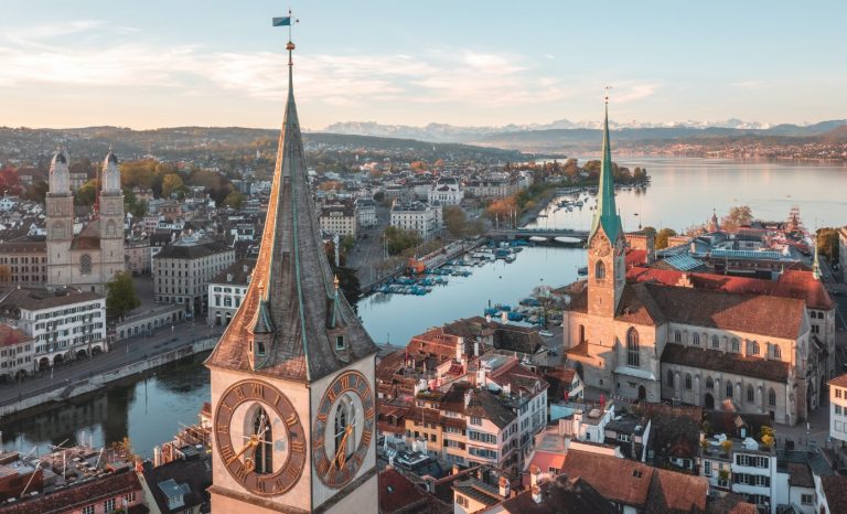 De la démocratie en Suisse