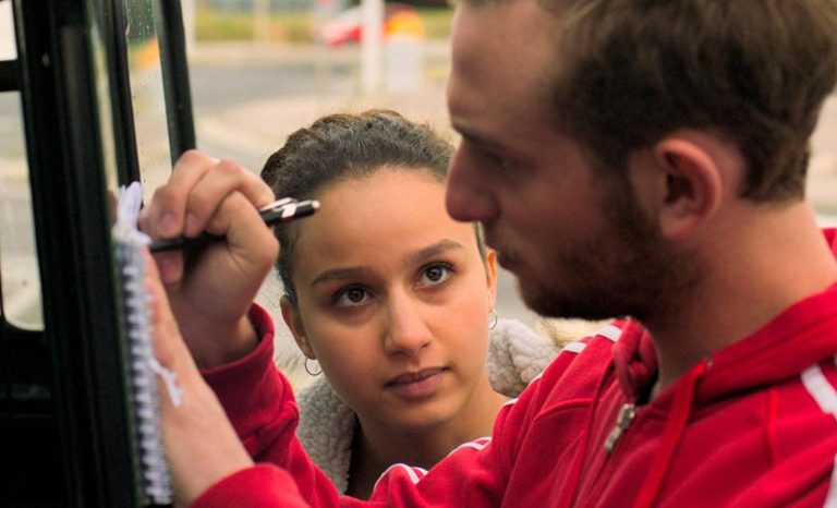 “L’adieu à la nuit” de Téchiné: grand-mère n’y pourra rien