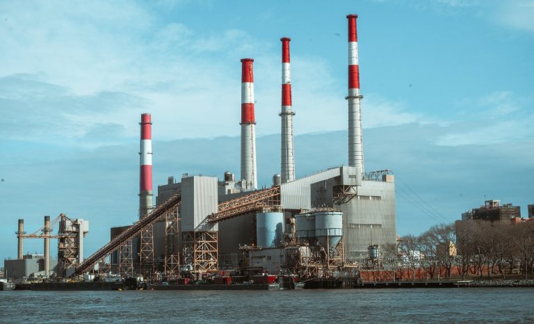 Retour du charbon: Dickens et Jules Verne perplexes