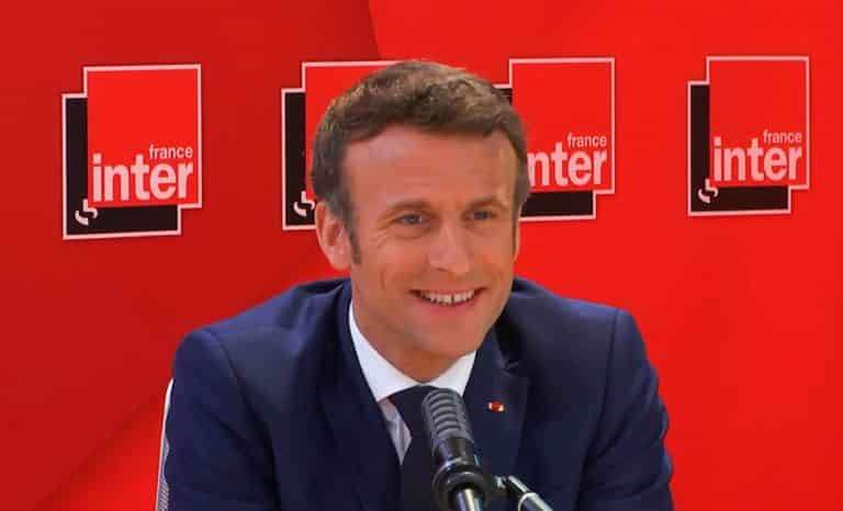 Sur France Inter, Emmanuel Macron s’assure du vote bobo