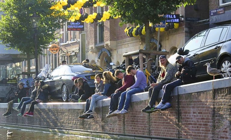 Amsterdam: vers la préférence nationale pour les fumeurs de pétards