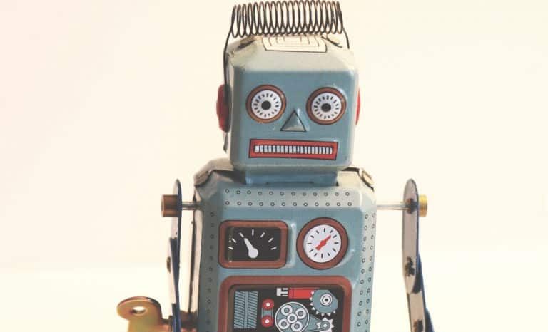 Peut-on remplacer les médecins par des robots?