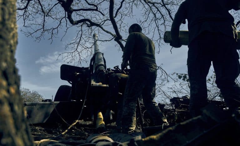 Contre-offensives à Kherson: les Ukrainiens gardent l’initiative