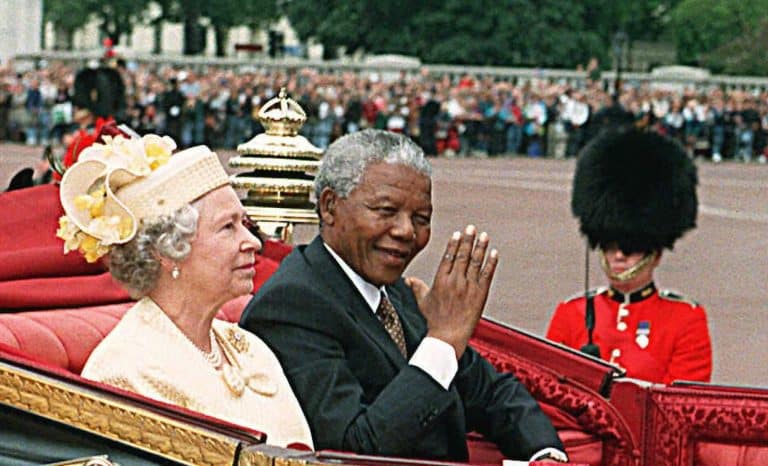 Hommage woke à la Reine