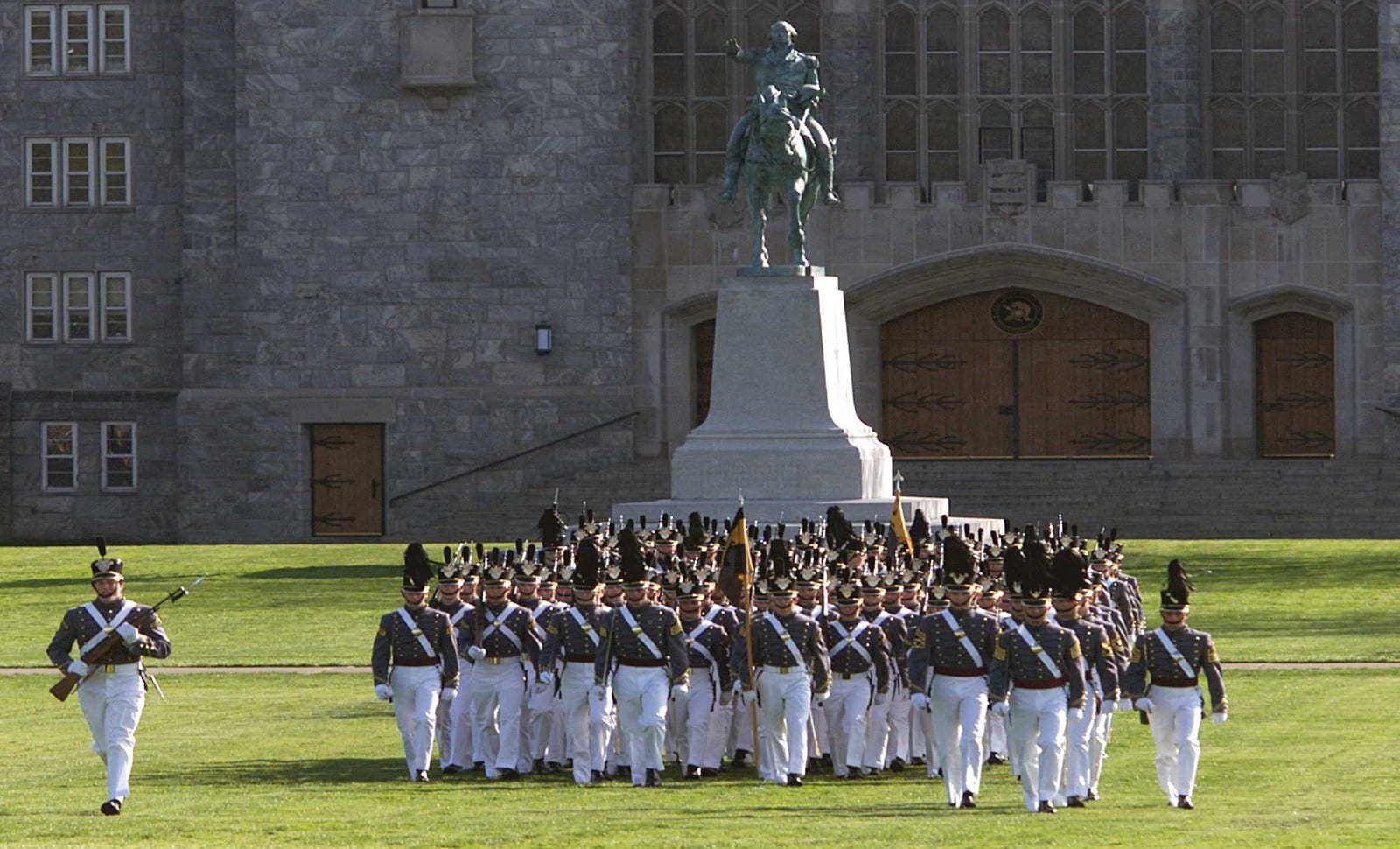 West Point priée de déboulonner ses symboles confédérés