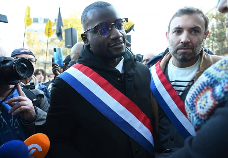 Les fréquentations racistes de Carlos Martens Bilongo