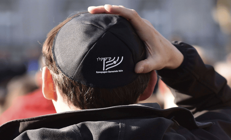 Sortez découverts !