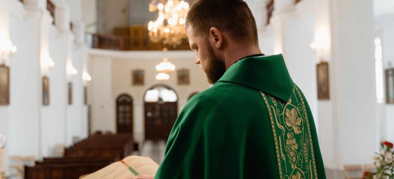 Mariage des prêtres: quand Jouhandeau explique, Flaubert se moque