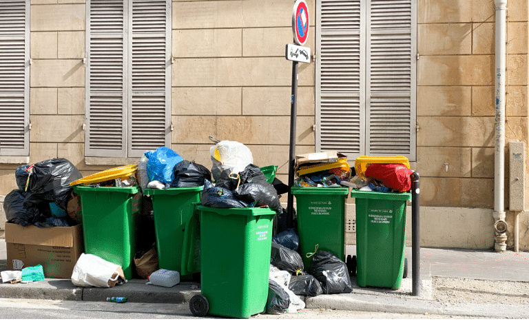 Éboueur.e: un métier vraiment si pénible?