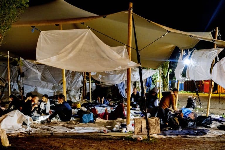 Pays-Bas: les migrants font tomber le gouvernement