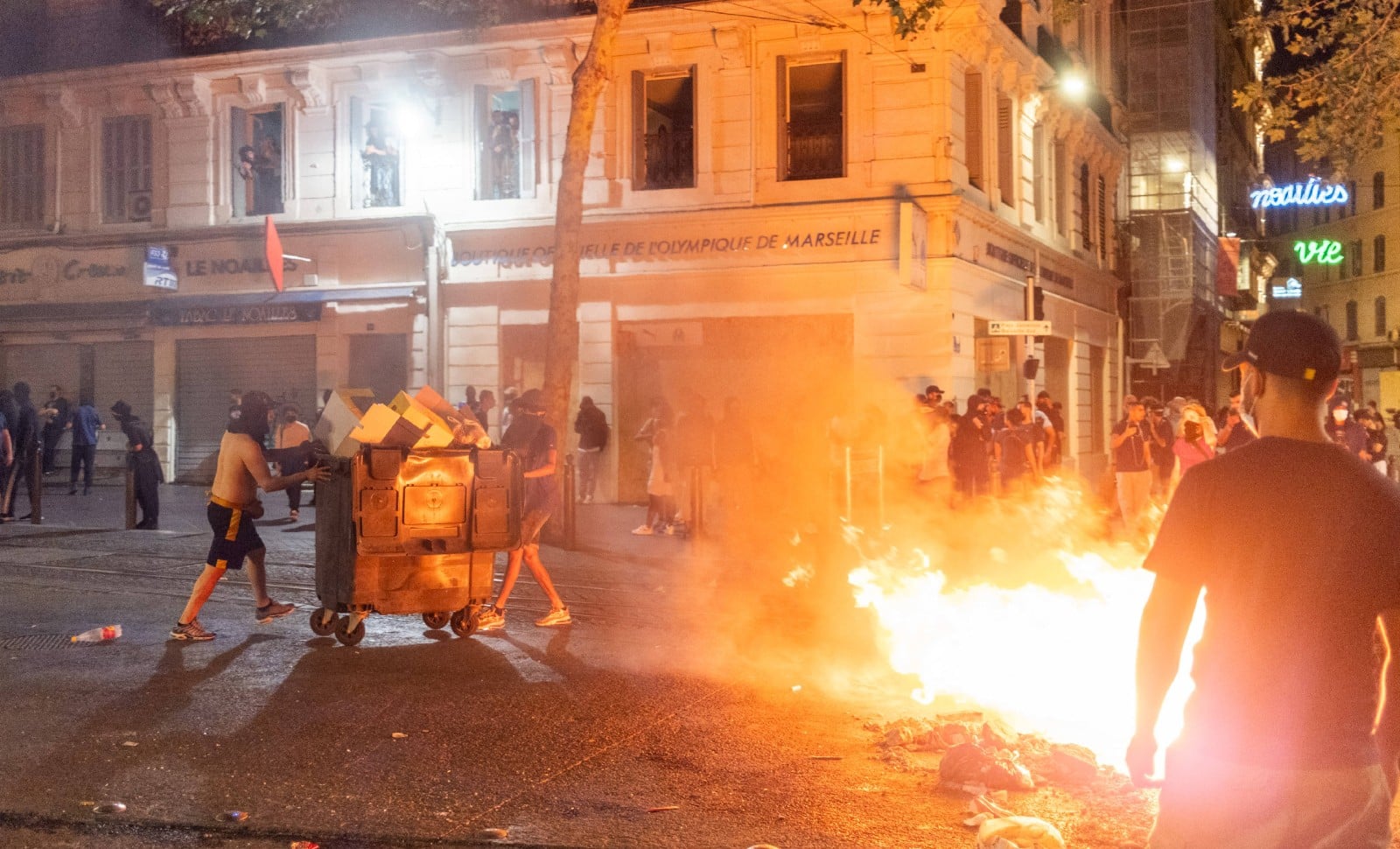 Émeutes: l’Algérie met de l’huile sur le feu