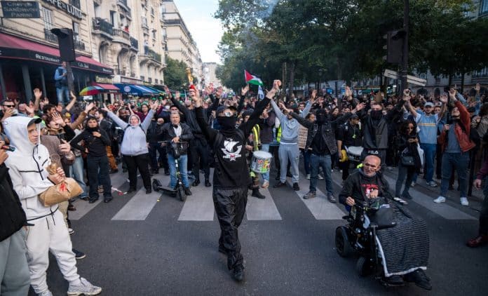 manifestation-anti-police-paris-23-septembre-2023