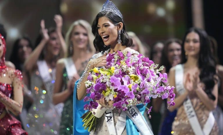 La Miss et le dictateur