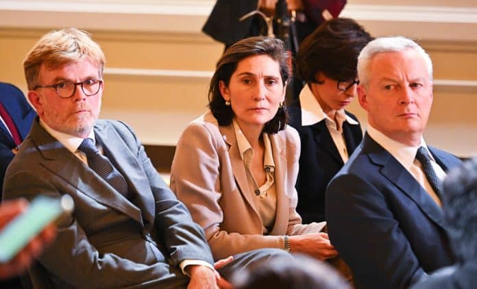 oudea-castera-conference-presse-macron