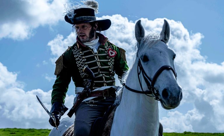 Le monde de la Culture contre l’identité française