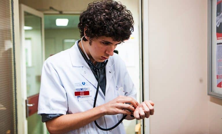 Médecins de seconde zone