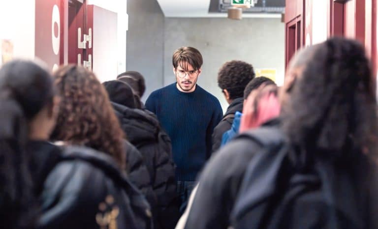 École: François Civil ne sait pas lutter contre l’incivilité!