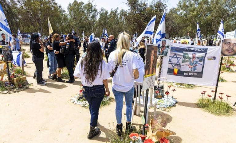 Traces rouges du 7 octobre