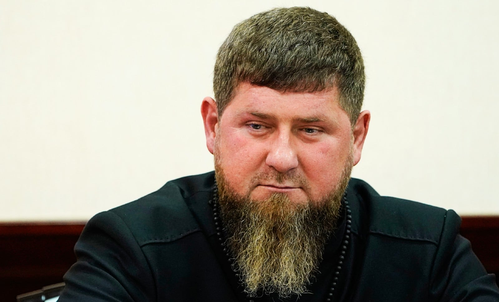 Tchétchénie: non, le président musulman Kadyrov ne veut pas interdire la musique!