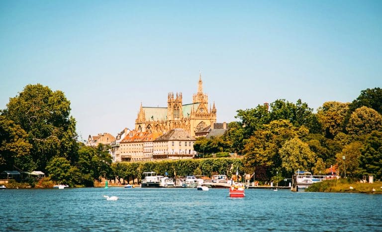 La passion triste du mea culpa, ça suffit!