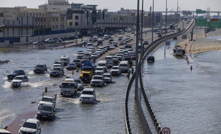 Inondations monstres à Dubaï: une catastrophe pas si naturelle?